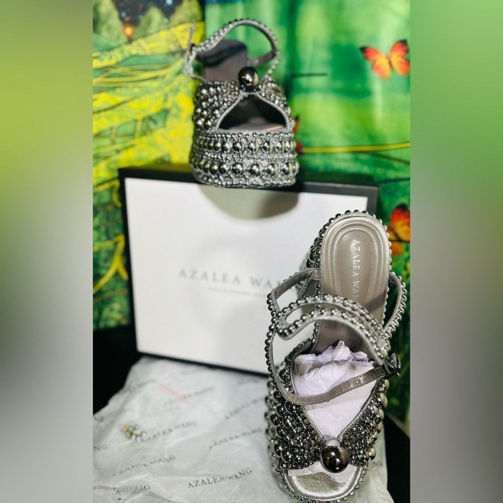 Azalea Wang Pewter Embellished Studded Women's Platforms New In Box - Picture 2 of 8